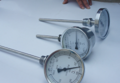 双金属温度计的原理和结构
